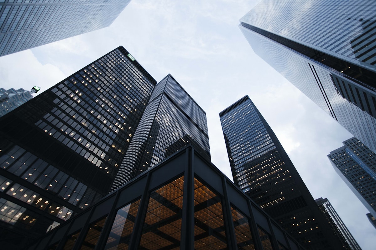 IC Avocats conseil de Commerz Real dans la location de Palatin 2 & 3 (La Défense)